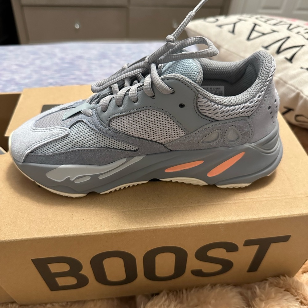 Yeezy’s - Picture 8 of 11